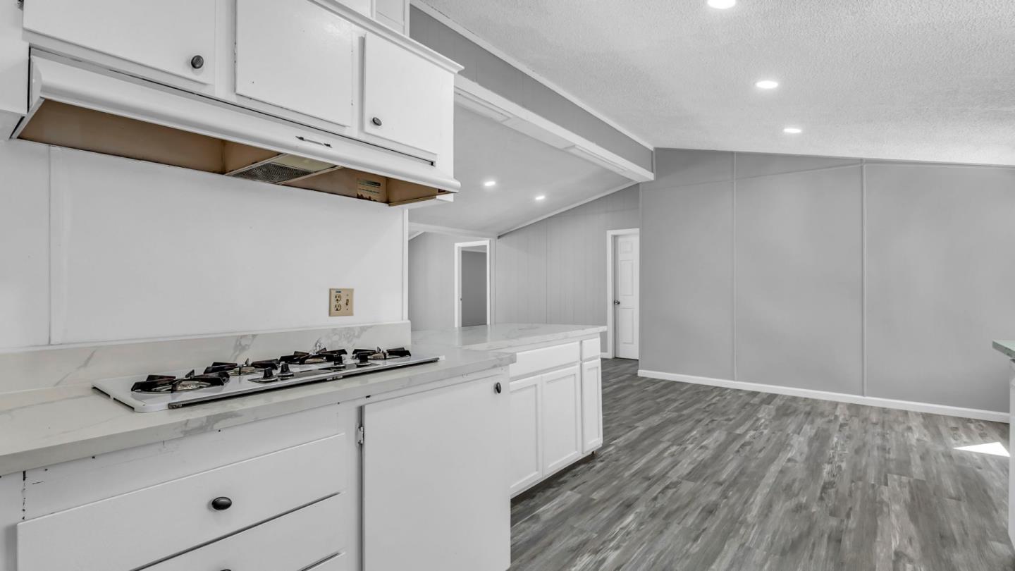 Detail Gallery Image 19 of 35 For 353 Mill Pond #353,  San Jose,  CA 95125 - 2 Beds | 2 Baths