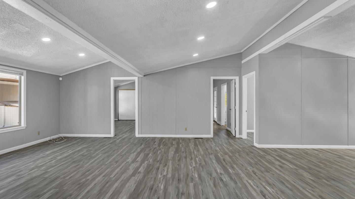 Detail Gallery Image 23 of 35 For 353 Mill Pond #353,  San Jose,  CA 95125 - 2 Beds | 2 Baths