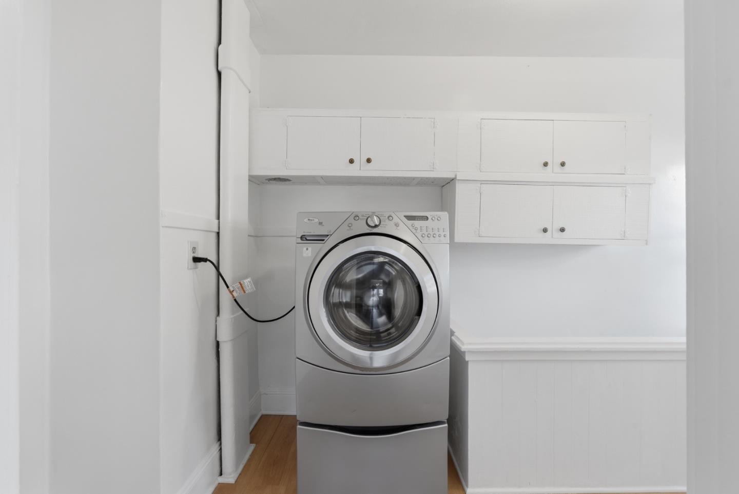 Detail Gallery Image 25 of 42 For 711 Emerson Ct, San Jose,  CA 95126 - 3 Beds | 1 Baths