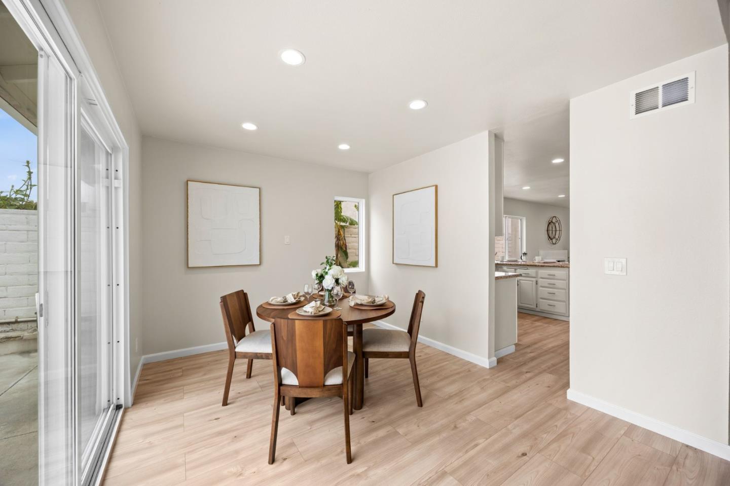 Detail Gallery Image 6 of 23 For 7774 Gaston Dr, San Diego,  CA 92126 - 3 Beds | 2 Baths