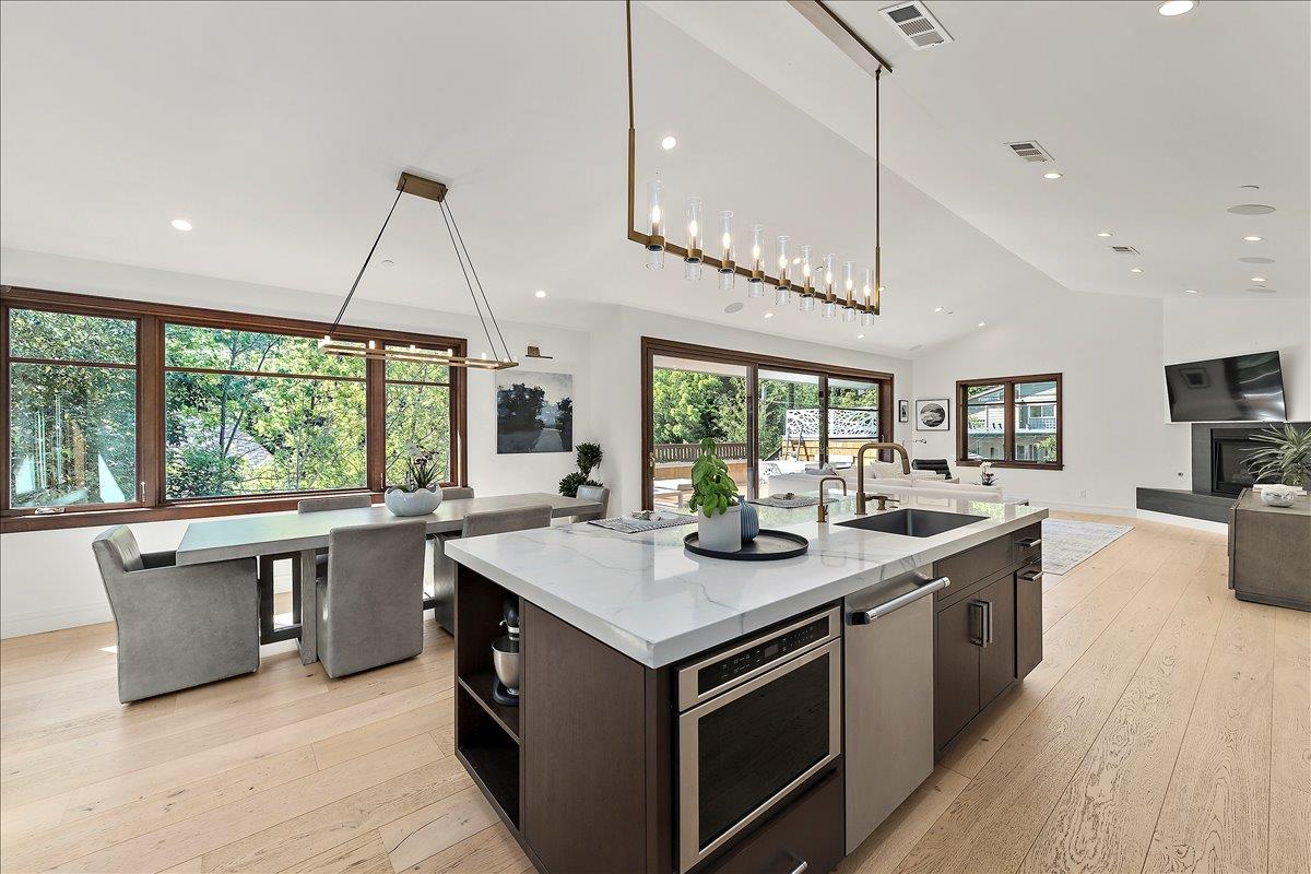 Detail Gallery Image 16 of 40 For 68 Fairview Plz, Los Gatos,  CA 95030 - 4 Beds | 3 Baths