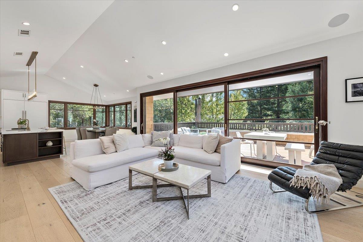 Detail Gallery Image 19 of 40 For 68 Fairview Plz, Los Gatos,  CA 95030 - 4 Beds | 3 Baths