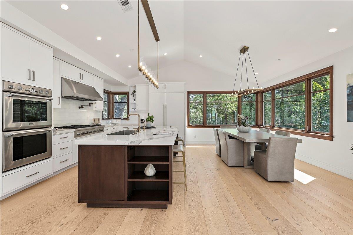 Detail Gallery Image 4 of 40 For 68 Fairview Plz, Los Gatos,  CA 95030 - 4 Beds | 3 Baths