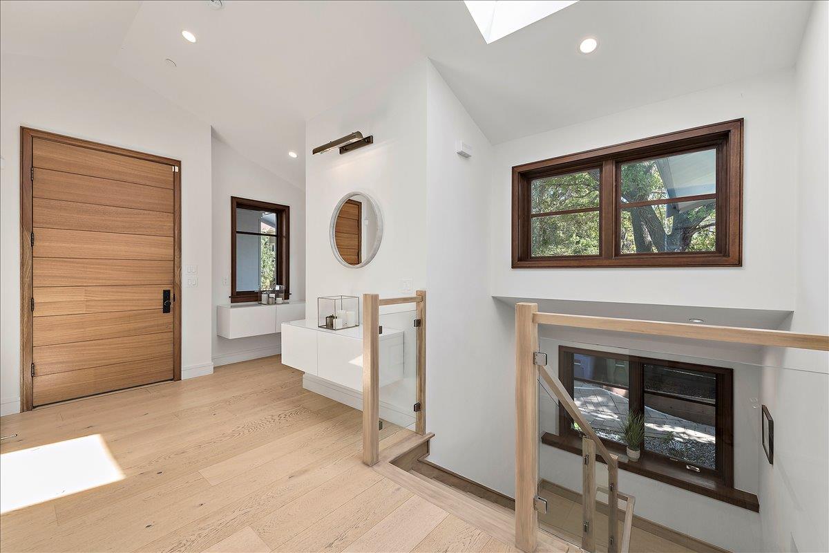 Detail Gallery Image 9 of 40 For 68 Fairview Plz, Los Gatos,  CA 95030 - 4 Beds | 3 Baths