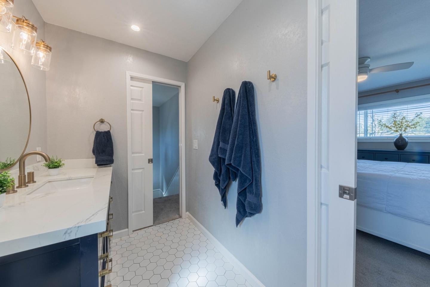 Detail Gallery Image 22 of 34 For 19311 Creekside Cir, Salinas,  CA 93908 - 2 Beds | 1/1 Baths
