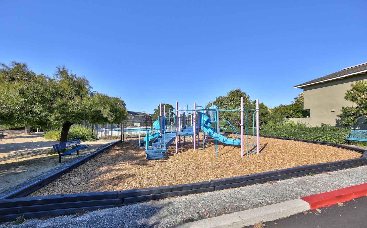 Detail Gallery Image 32 of 34 For 19311 Creekside Cir, Salinas,  CA 93908 - 2 Beds | 1/1 Baths