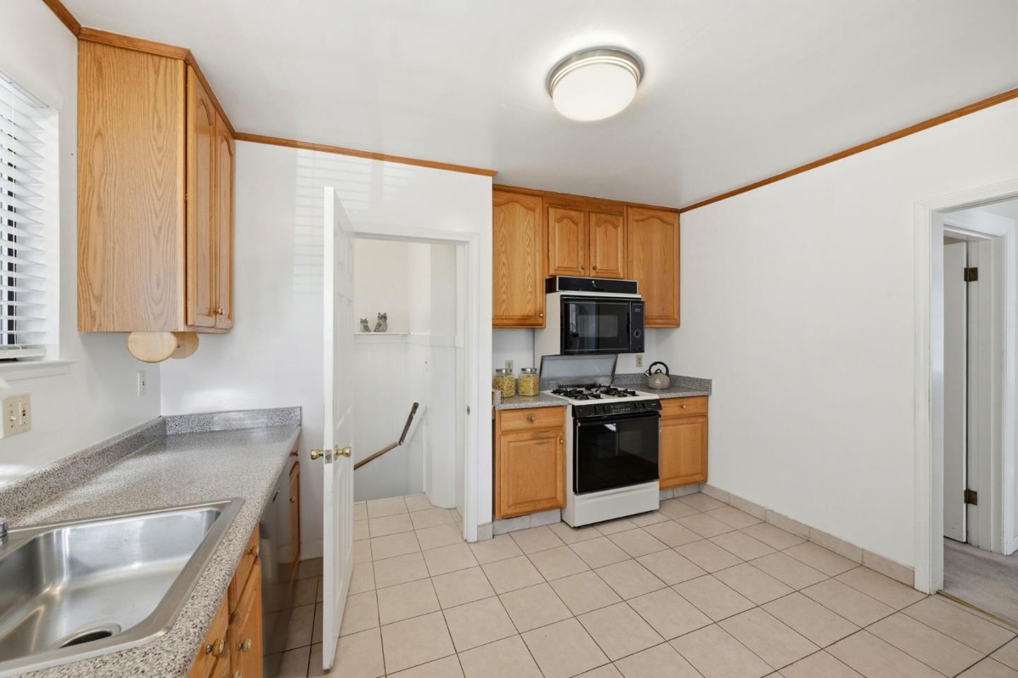 Detail Gallery Image 25 of 41 For 315 College Ave, San Francisco,  CA 94112 - 3 Beds | 2 Baths