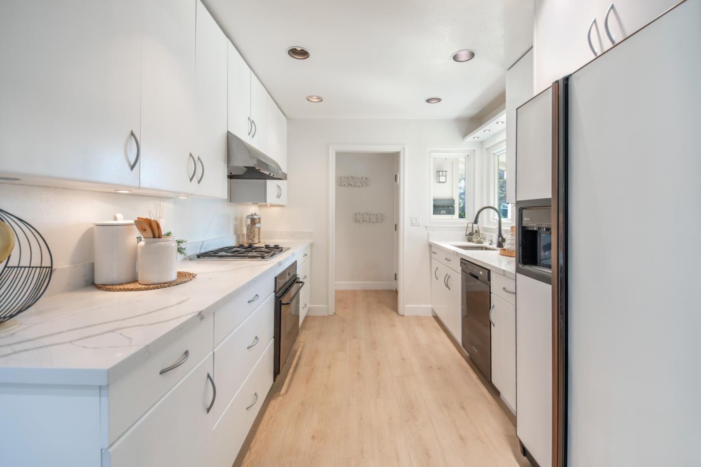 Detail Gallery Image 18 of 50 For 1596 Bonnie Joy Ave, San Jose,  CA 95129 - 3 Beds | 2 Baths