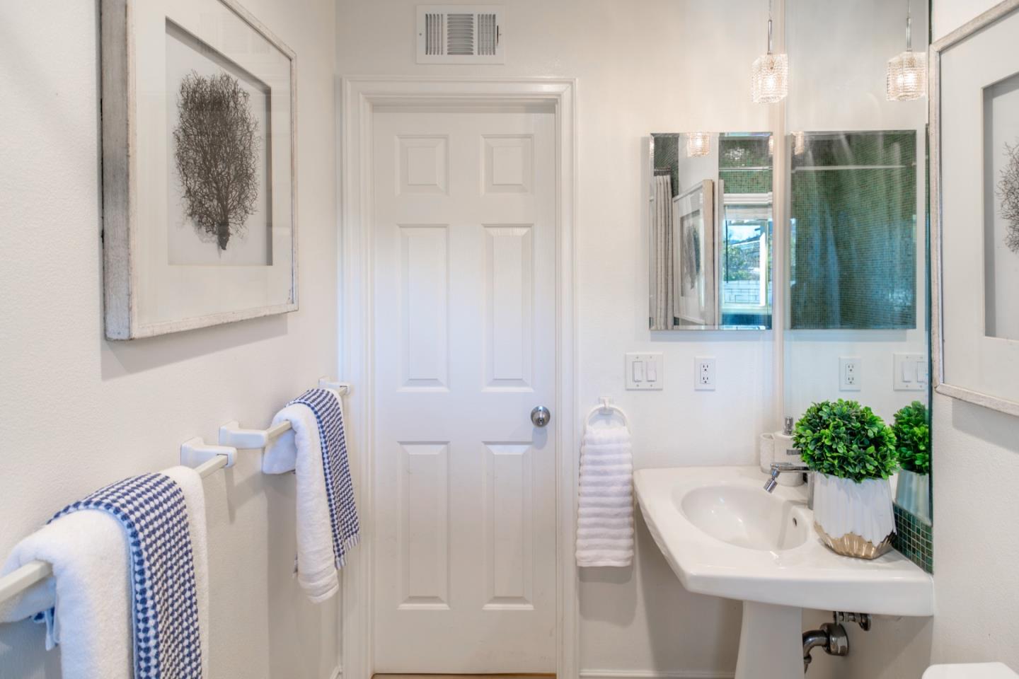 Detail Gallery Image 33 of 50 For 1596 Bonnie Joy Ave, San Jose,  CA 95129 - 3 Beds | 2 Baths