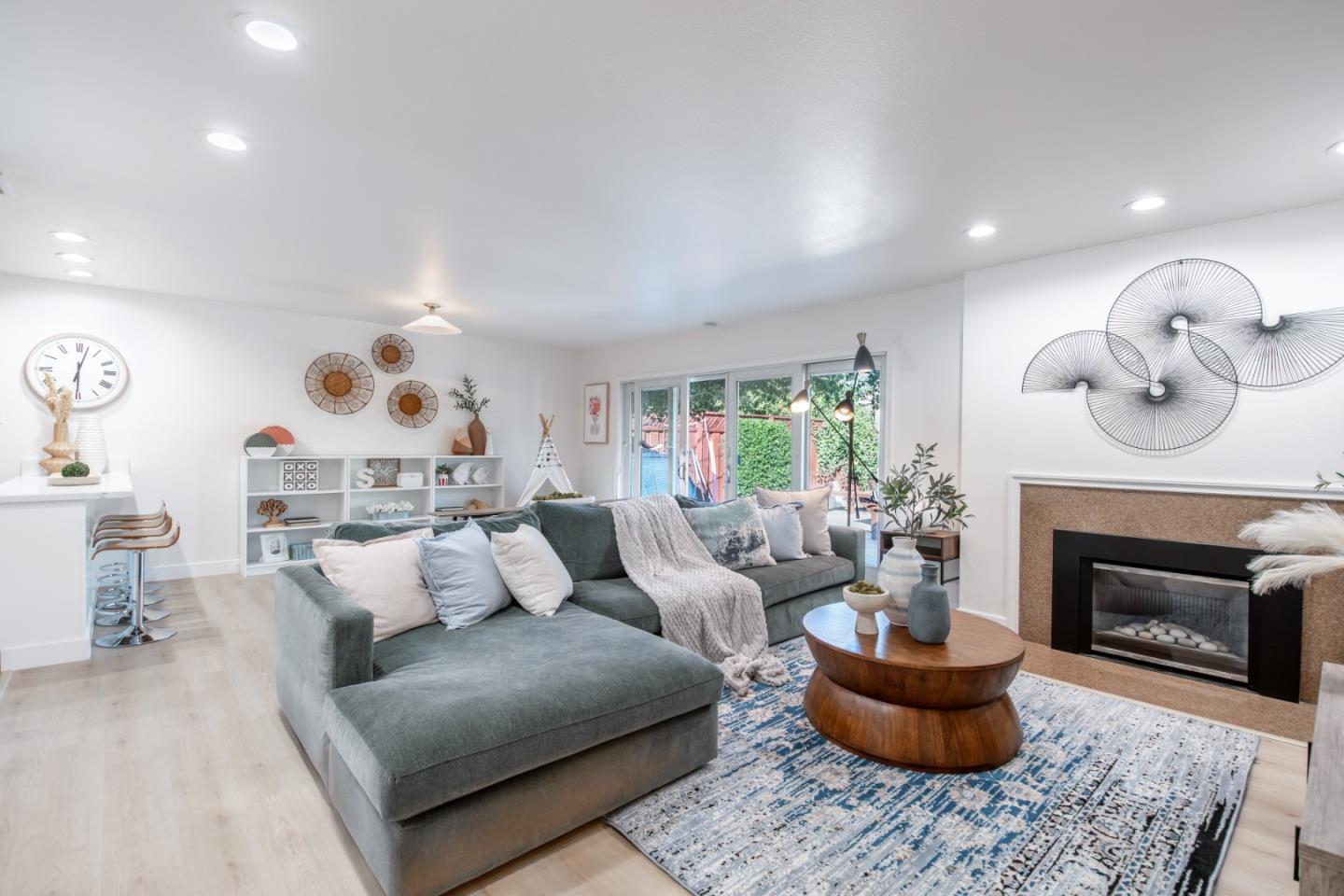 Detail Gallery Image 8 of 50 For 1596 Bonnie Joy Ave, San Jose,  CA 95129 - 3 Beds | 2 Baths