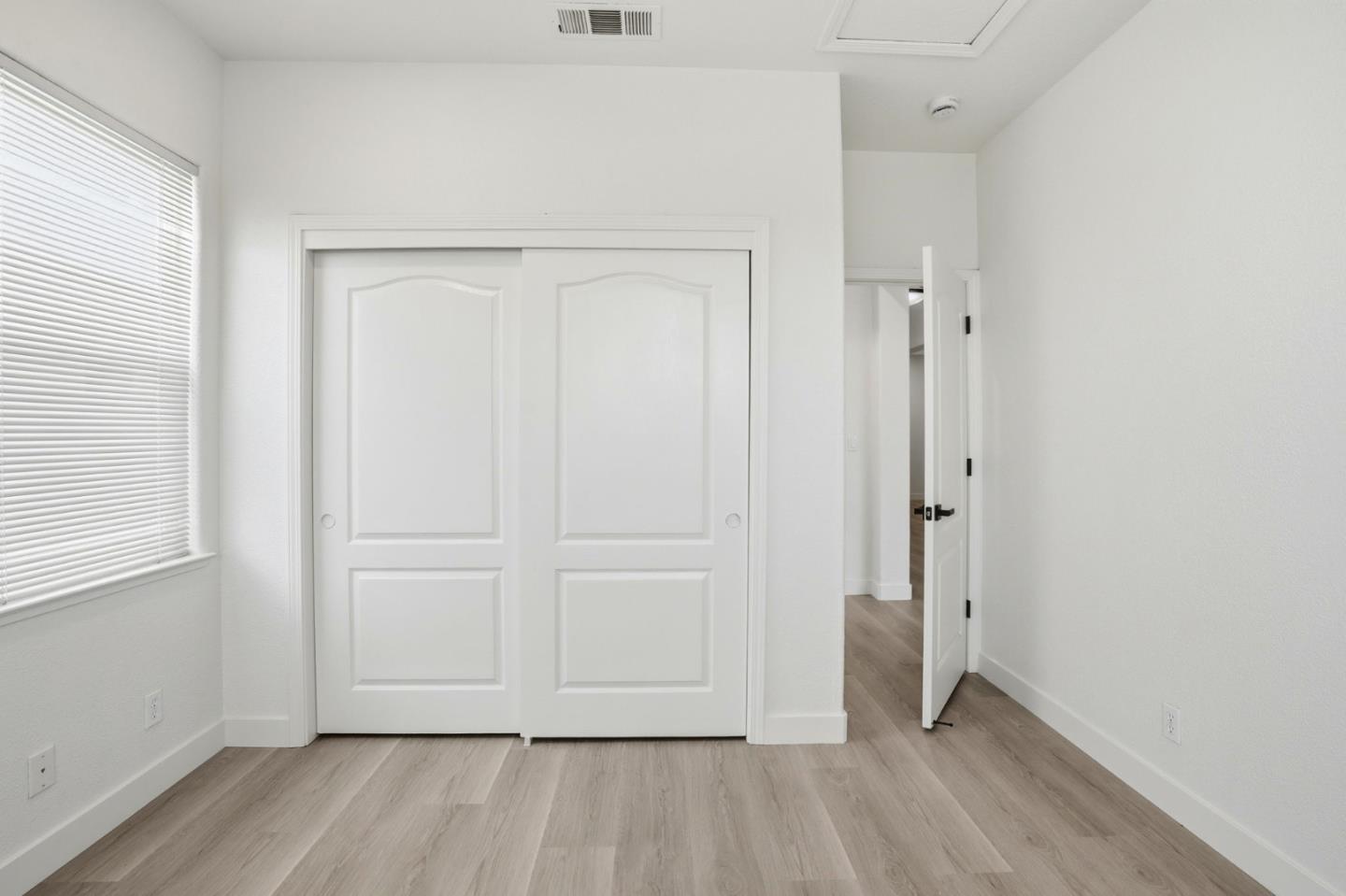 Detail Gallery Image 20 of 51 For 381 Honeybell St, Los Banos,  CA 93635 - 6 Beds | 2/1 Baths