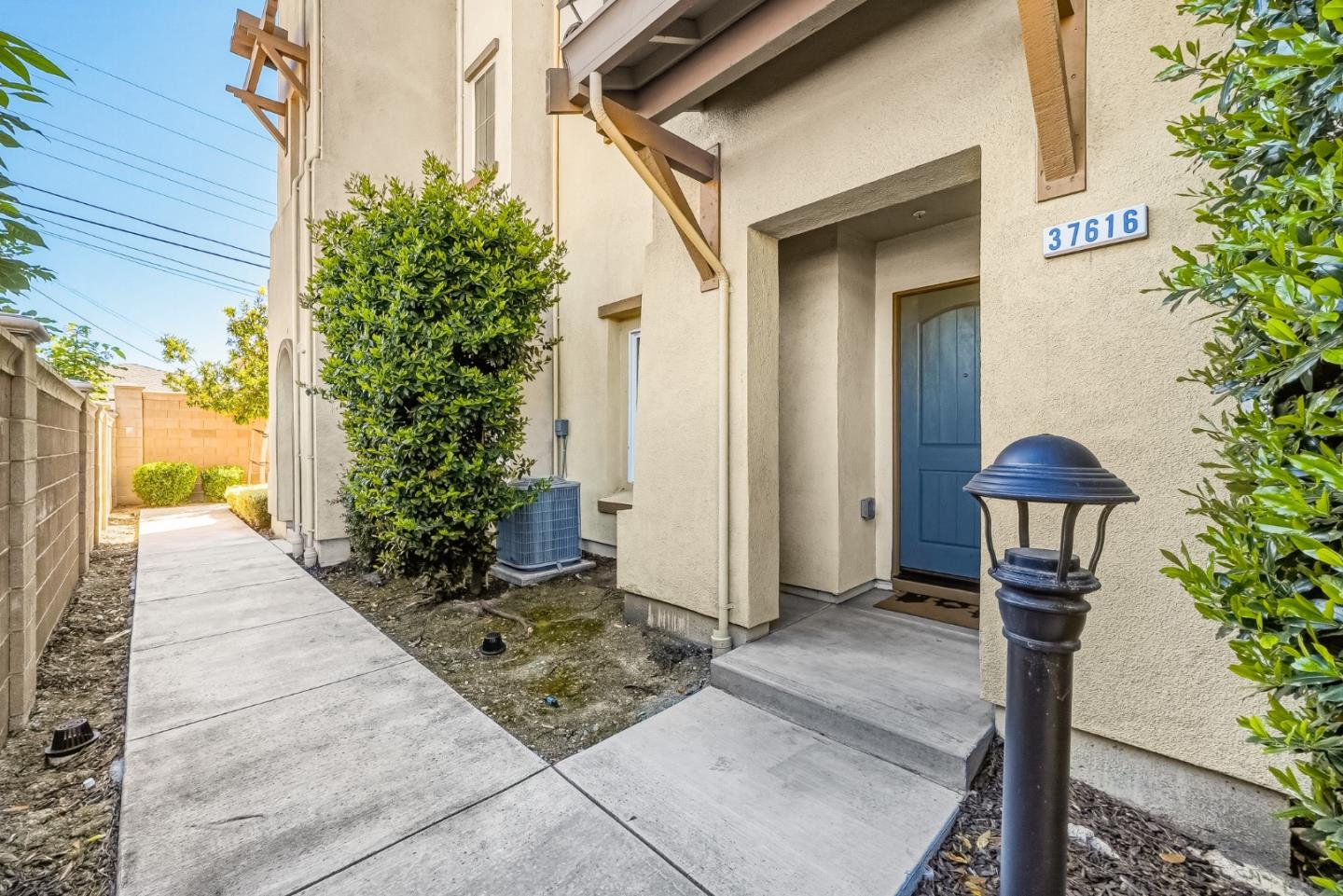 Detail Gallery Image 37 of 39 For 37616 Pimento Cmn, Fremont,  CA 94536 - 4 Beds | 3/1 Baths