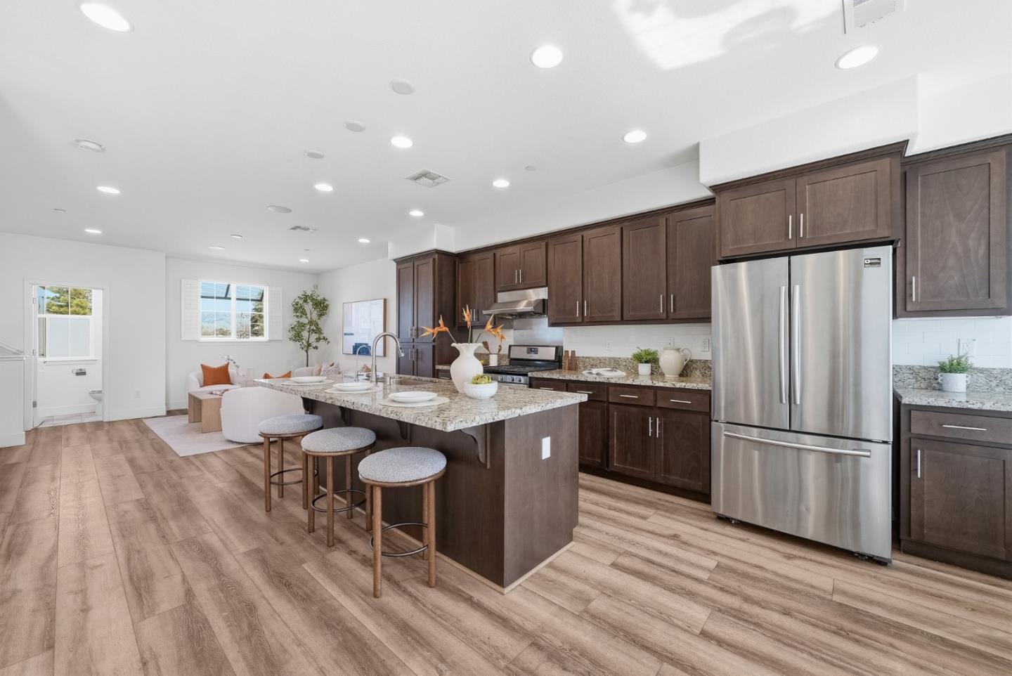 Detail Gallery Image 8 of 39 For 37616 Pimento Cmn, Fremont,  CA 94536 - 4 Beds | 3/1 Baths