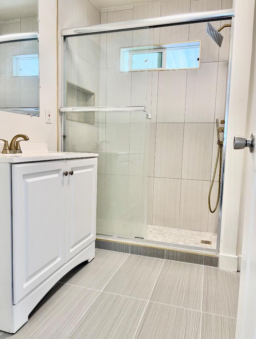 Detail Gallery Image 10 of 11 For 2151 Oakland #229,  San Jose,  CA 95131 - 4 Beds | 2 Baths