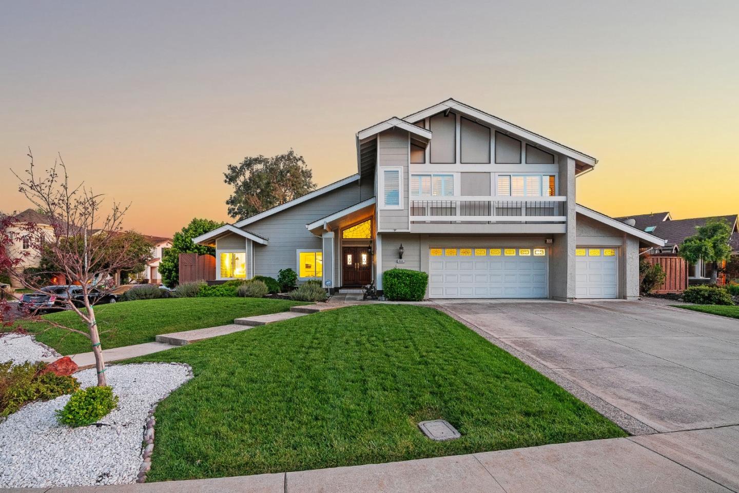 Front Image Thumbnail for ML82038480