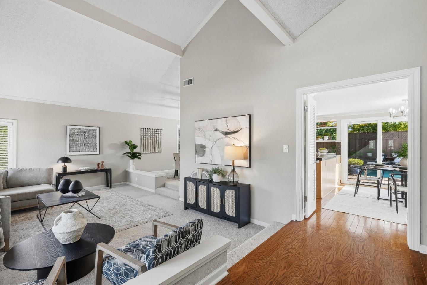 Detail Gallery Image 10 of 54 For 4008 Halkins Dr, San Jose,  CA 95124 - 4 Beds | 2/1 Baths