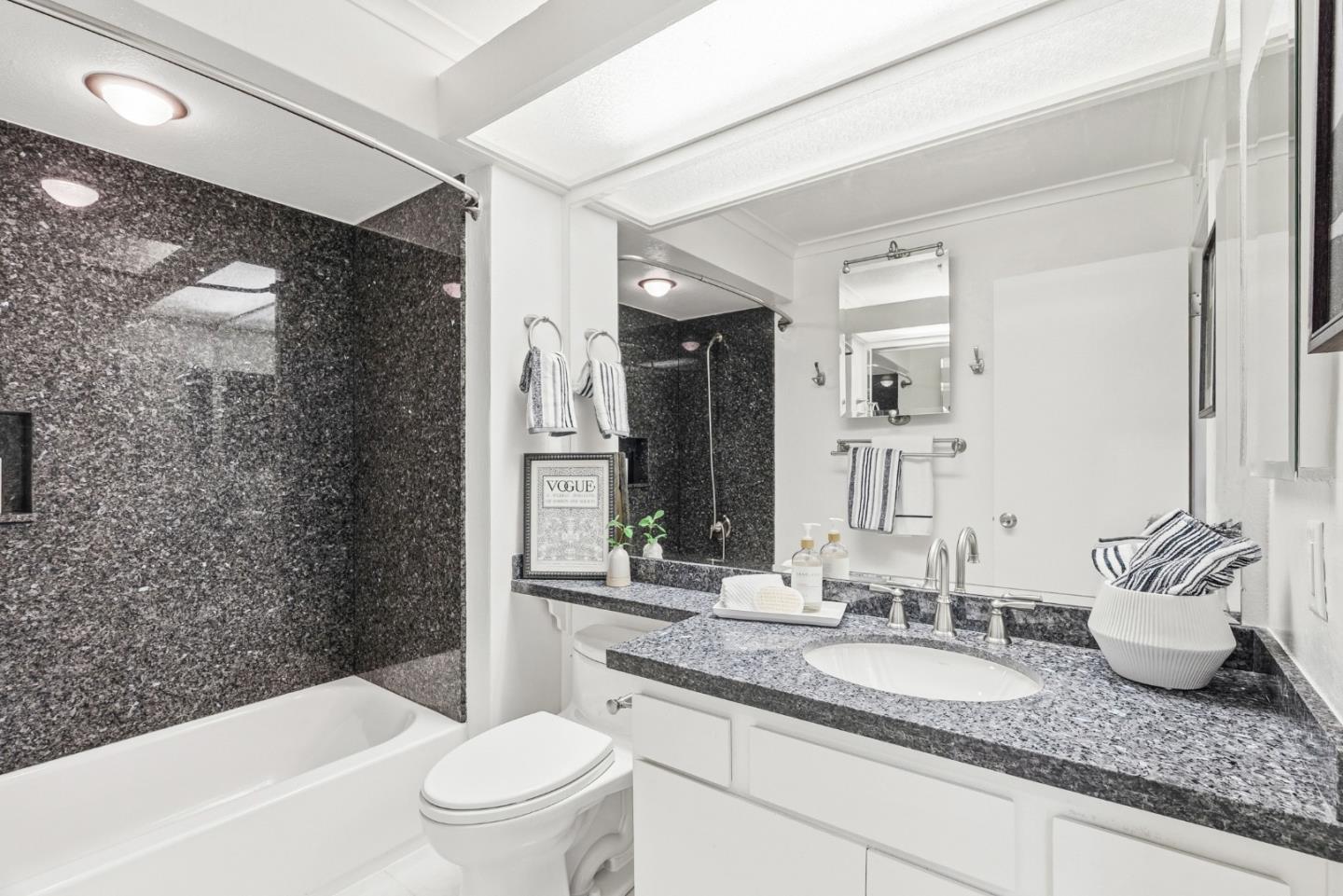 Detail Gallery Image 38 of 54 For 4008 Halkins Dr, San Jose,  CA 95124 - 4 Beds | 2/1 Baths