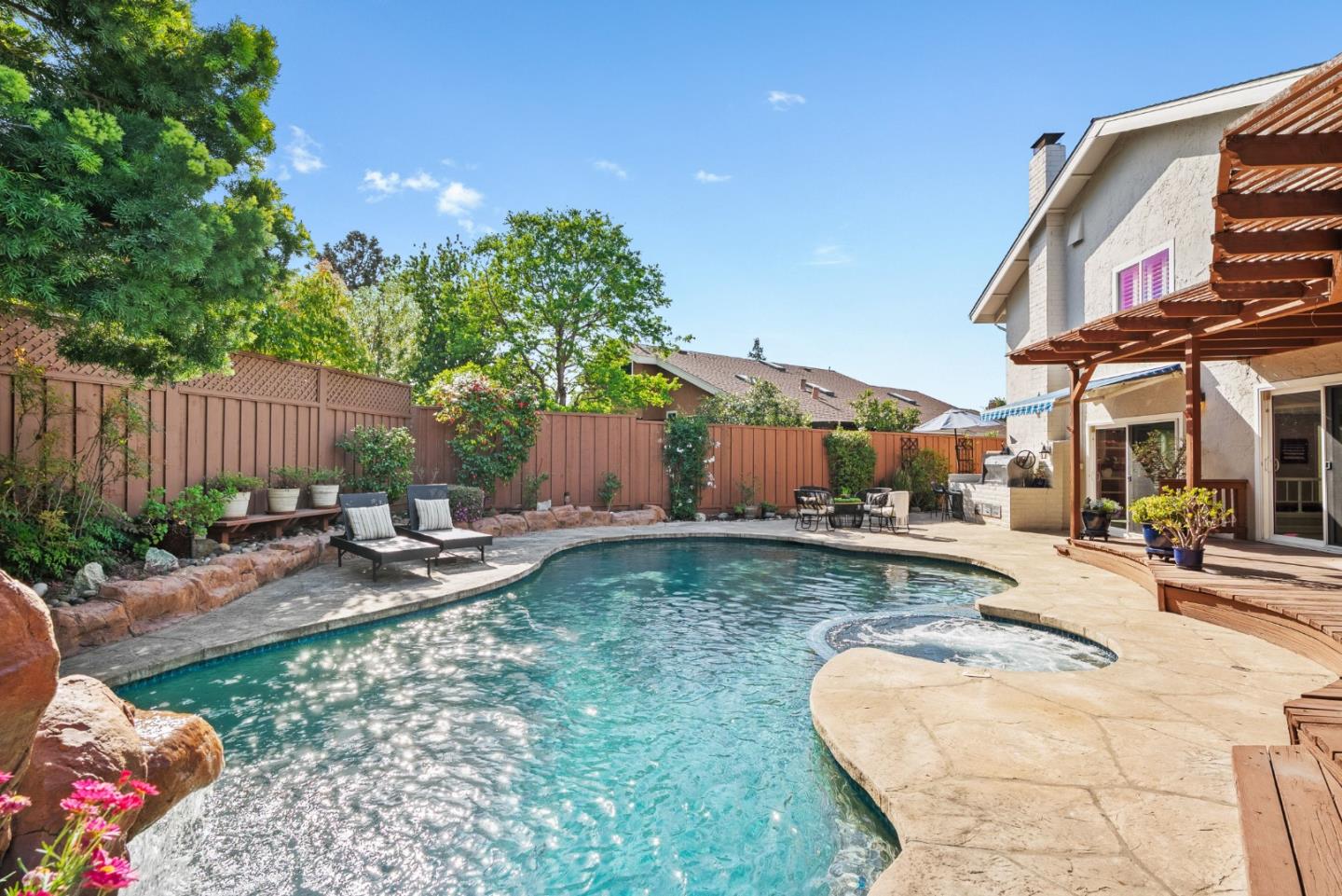 Detail Gallery Image 45 of 54 For 4008 Halkins Dr, San Jose,  CA 95124 - 4 Beds | 2/1 Baths