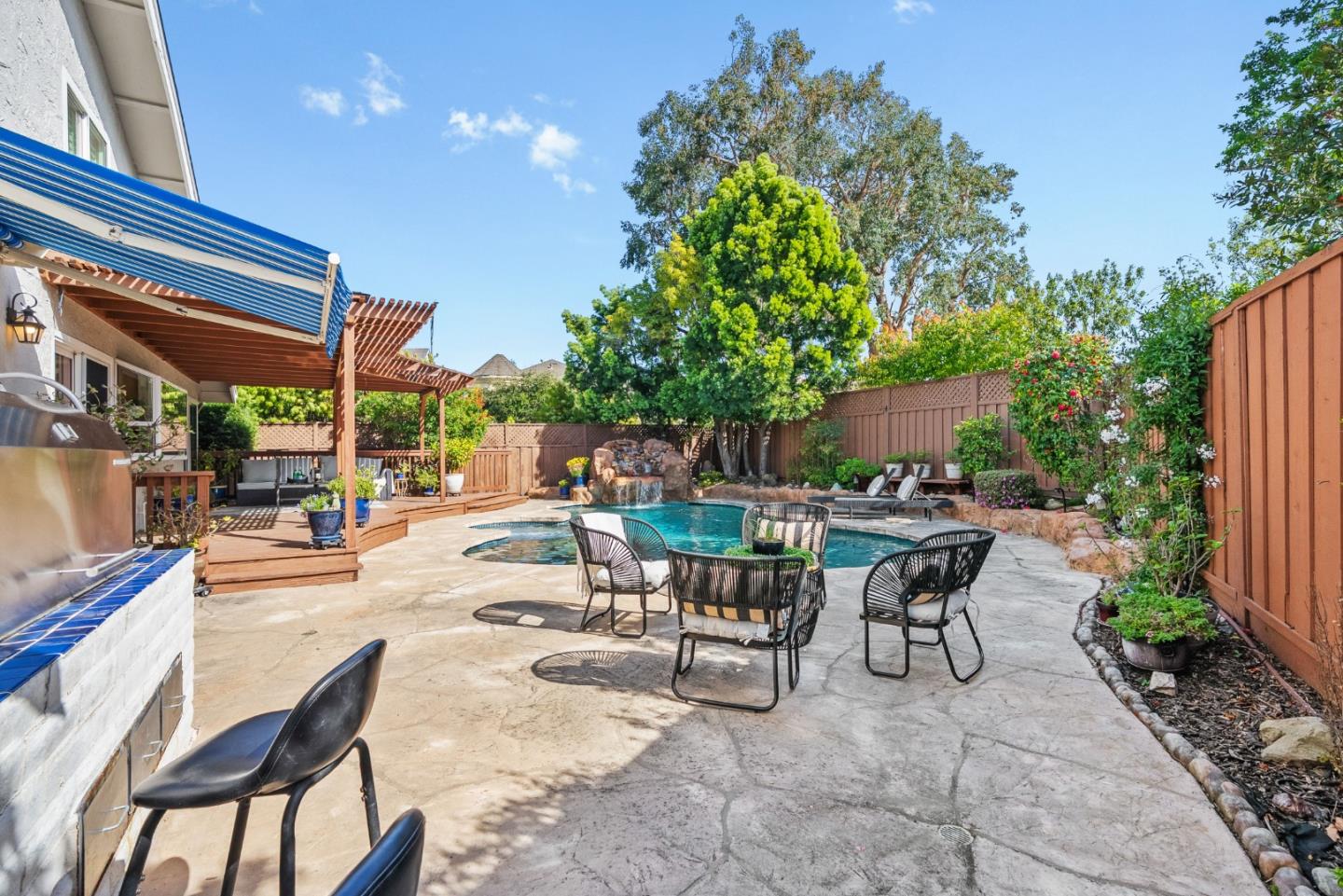 Detail Gallery Image 50 of 54 For 4008 Halkins Dr, San Jose,  CA 95124 - 4 Beds | 2/1 Baths