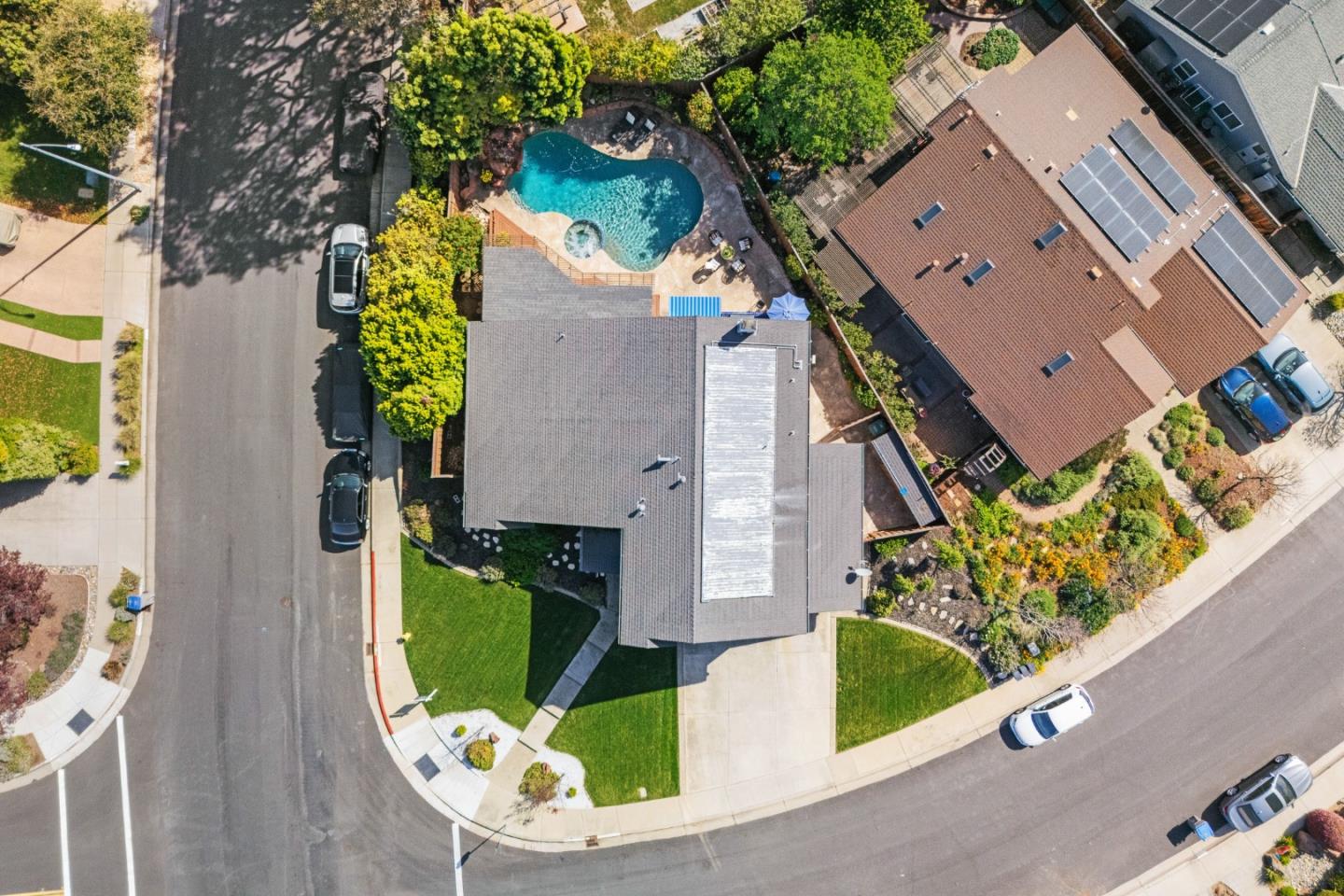 Detail Gallery Image 51 of 54 For 4008 Halkins Dr, San Jose,  CA 95124 - 4 Beds | 2/1 Baths