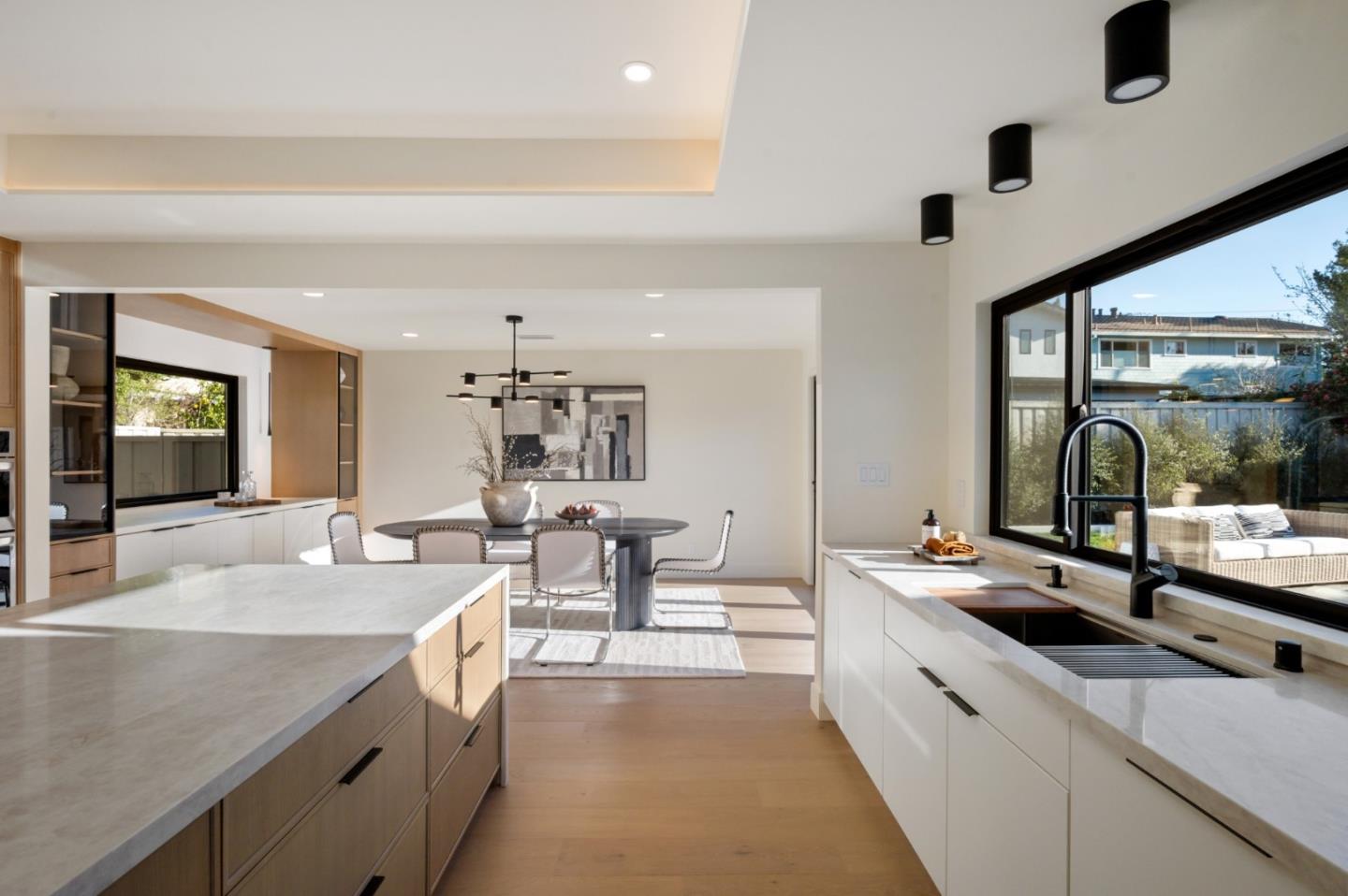 Detail Gallery Image 24 of 73 For 2741 Belmont Canyon Rd, Belmont,  CA 94002 - 4 Beds | 2/1 Baths