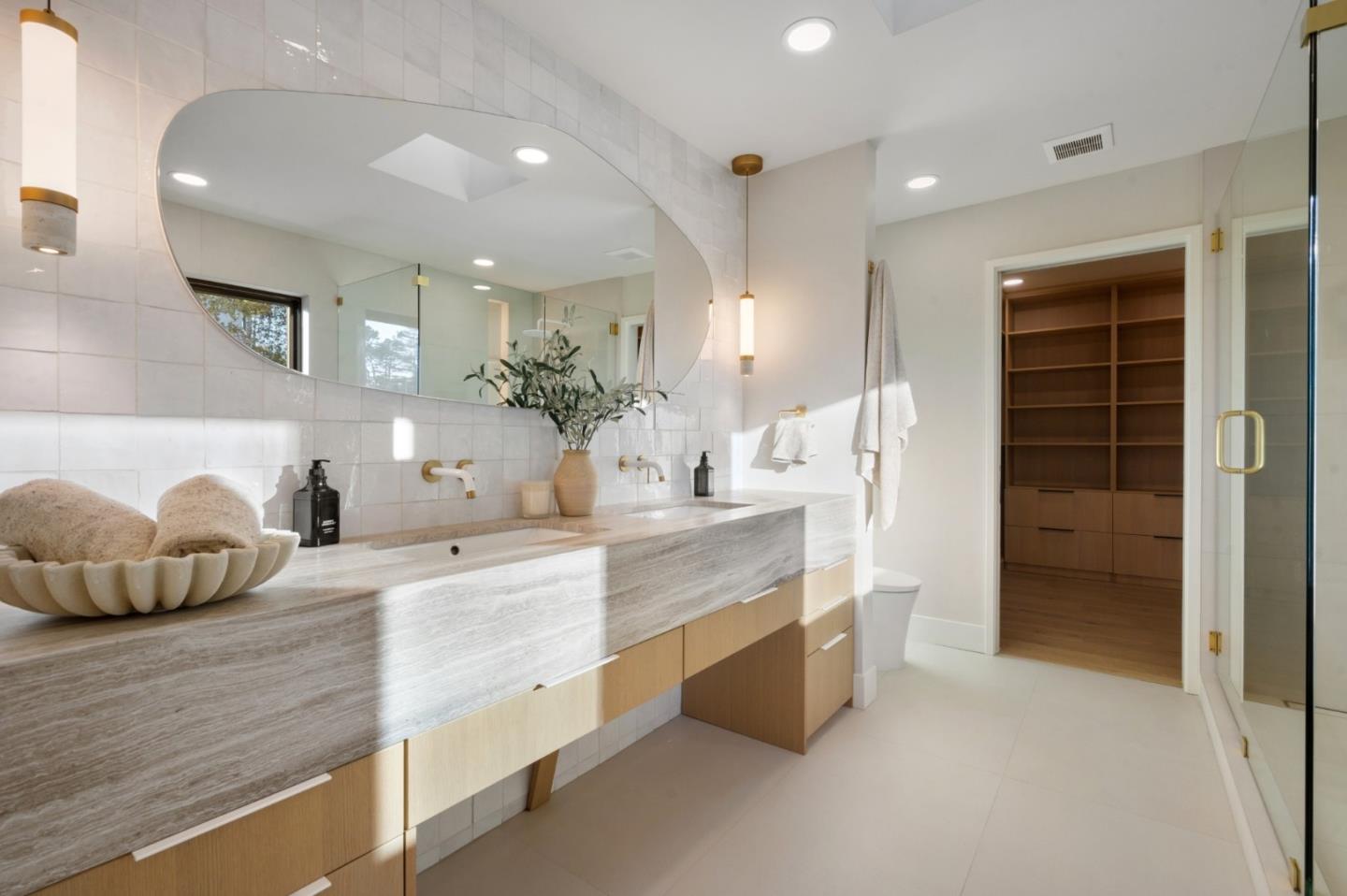 Detail Gallery Image 34 of 73 For 2741 Belmont Canyon Rd, Belmont,  CA 94002 - 4 Beds | 2/1 Baths