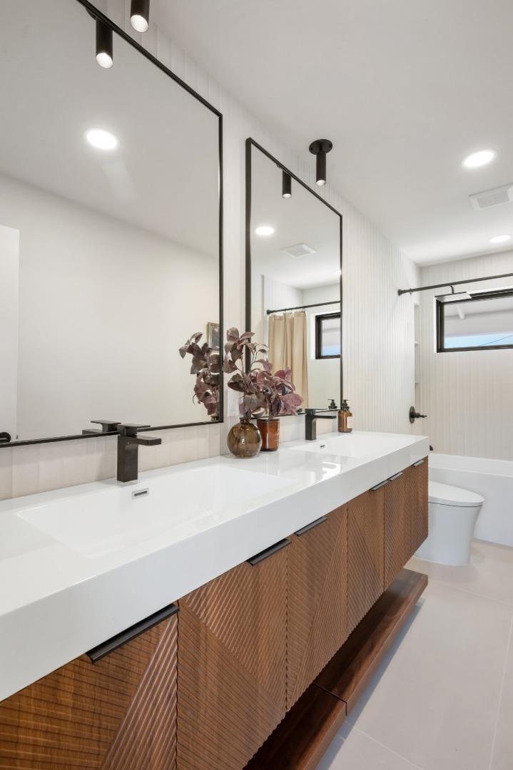 Detail Gallery Image 43 of 73 For 2741 Belmont Canyon Rd, Belmont,  CA 94002 - 4 Beds | 2/1 Baths