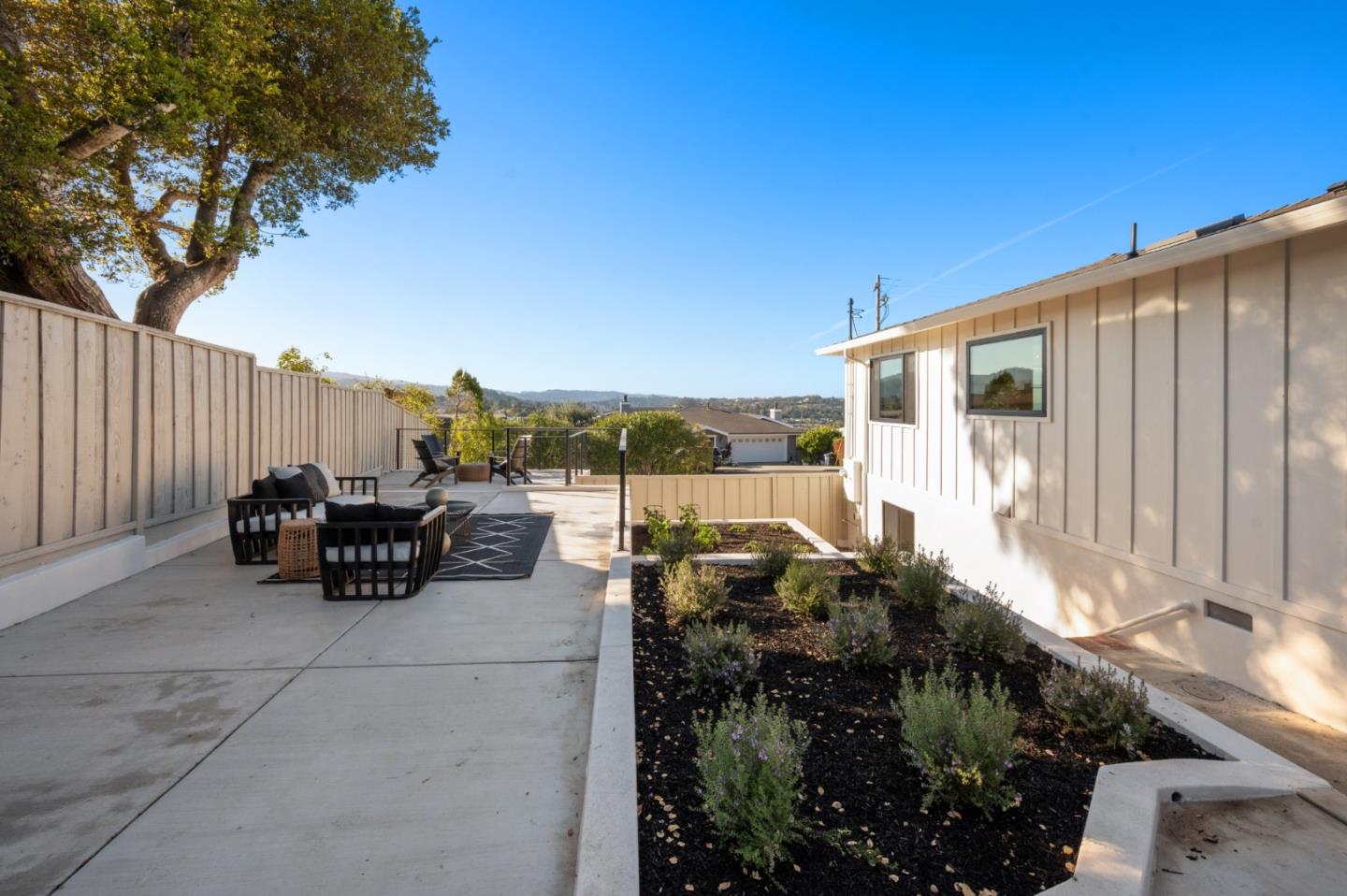 Detail Gallery Image 61 of 73 For 2741 Belmont Canyon Rd, Belmont,  CA 94002 - 4 Beds | 2/1 Baths