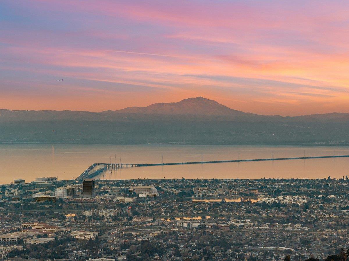 Detail Gallery Image 69 of 73 For 2741 Belmont Canyon Rd, Belmont,  CA 94002 - 4 Beds | 2/1 Baths