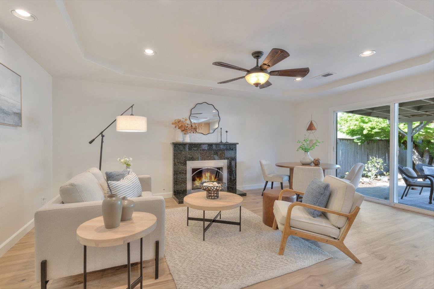 Detail Gallery Image 21 of 41 For 831 Colleen Dr, San Jose,  CA 95123 - 4 Beds | 2 Baths