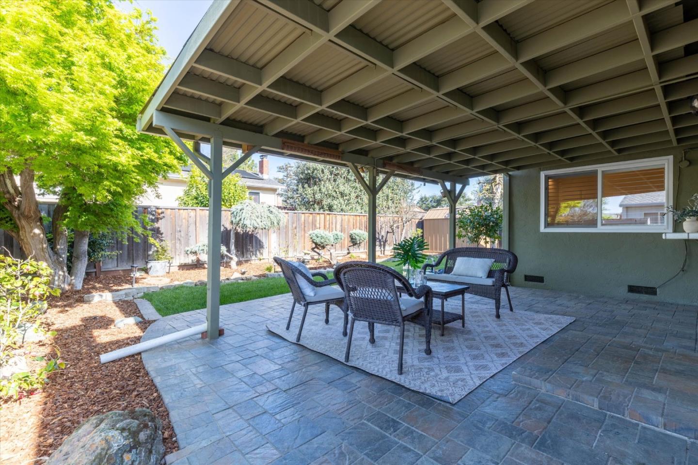 Detail Gallery Image 33 of 41 For 831 Colleen Dr, San Jose,  CA 95123 - 4 Beds | 2 Baths