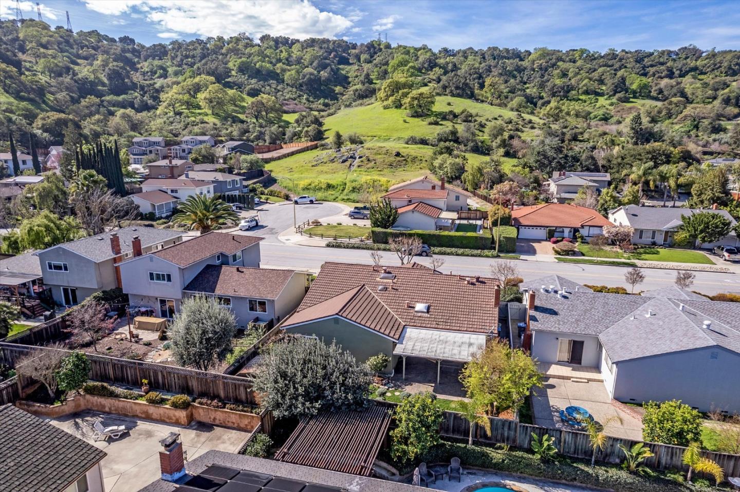 Detail Gallery Image 38 of 41 For 831 Colleen Dr, San Jose,  CA 95123 - 4 Beds | 2 Baths