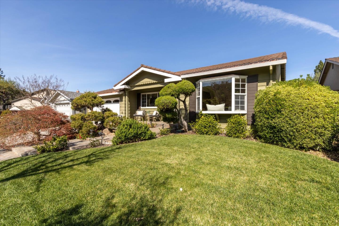 Detail Gallery Image 5 of 41 For 831 Colleen Dr, San Jose,  CA 95123 - 4 Beds | 2 Baths