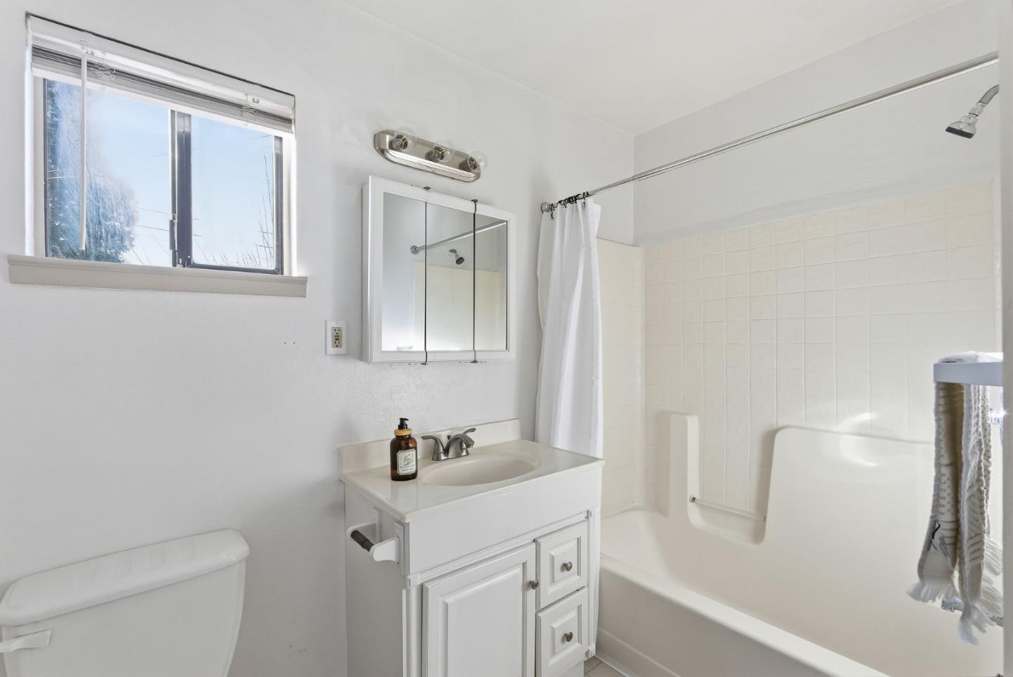 Detail Gallery Image 19 of 31 For 9 Nona Ave, Freedom,  CA 95019 - 3 Beds | 2 Baths