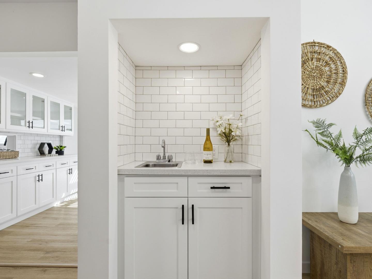 Detail Gallery Image 12 of 25 For 8446 Penfield Ave, Canoga Park,  CA 91306 - 3 Beds | 2 Baths