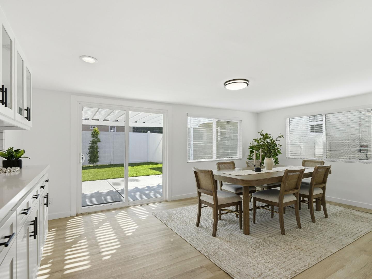 Detail Gallery Image 16 of 25 For 8446 Penfield Ave, Canoga Park,  CA 91306 - 3 Beds | 2 Baths