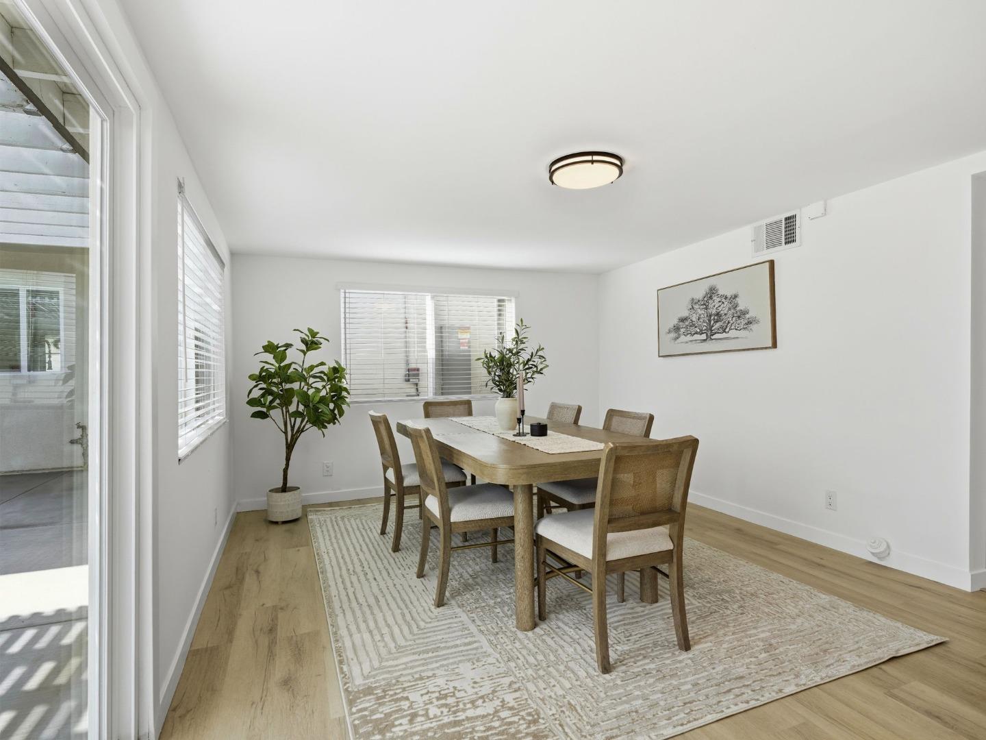 Detail Gallery Image 17 of 25 For 8446 Penfield Ave, Canoga Park,  CA 91306 - 3 Beds | 2 Baths