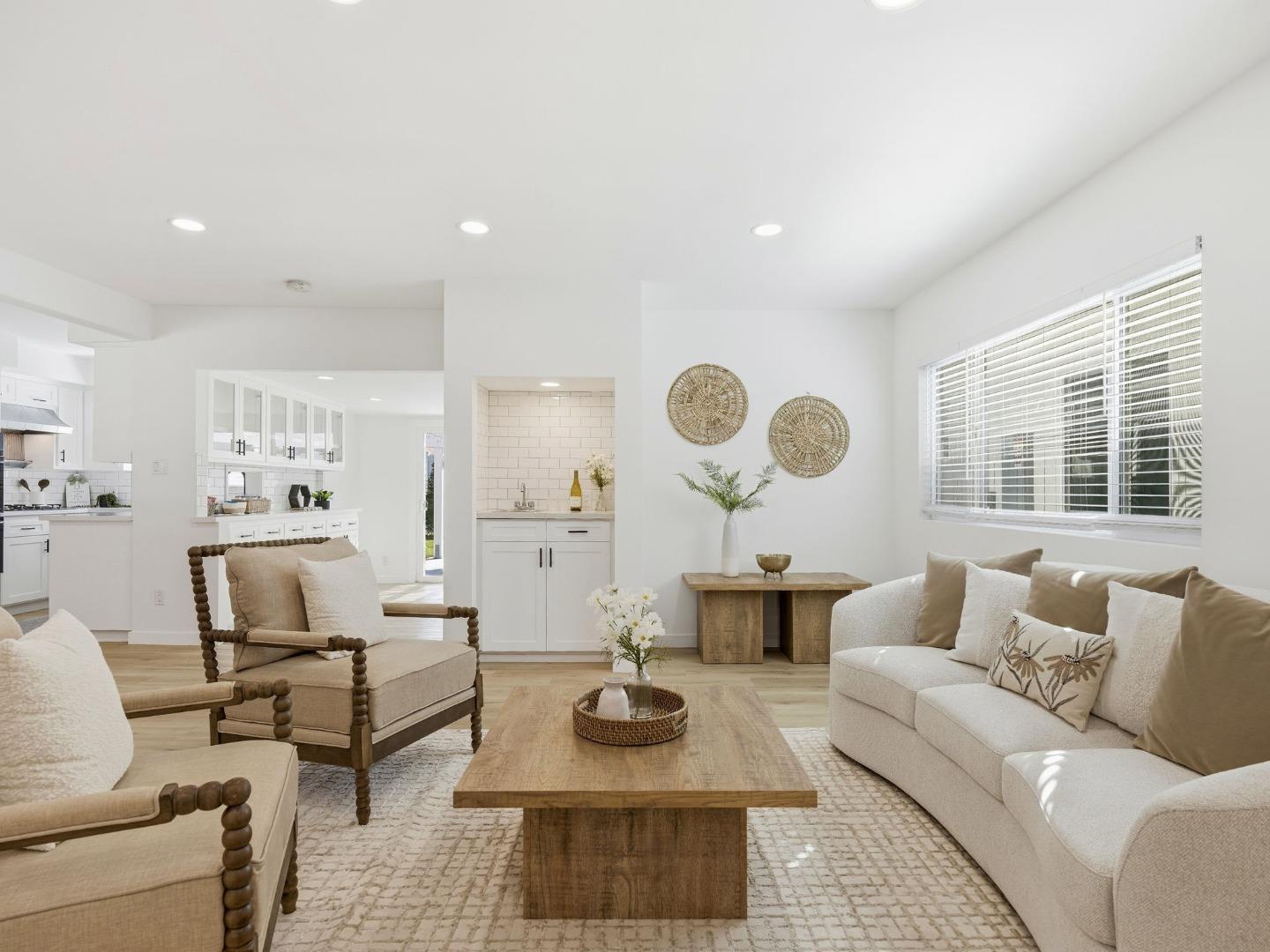 Detail Gallery Image 9 of 25 For 8446 Penfield Ave, Canoga Park,  CA 91306 - 3 Beds | 2 Baths