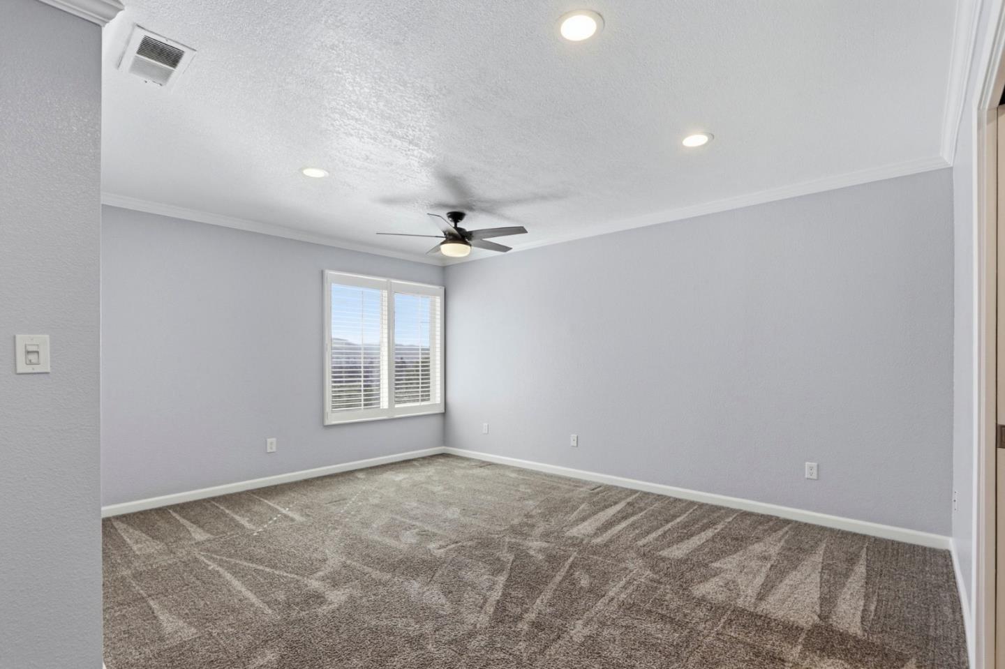 Detail Gallery Image 11 of 21 For 623 via Primavera Ct, San Jose,  CA 95111 - 3 Beds | 3 Baths