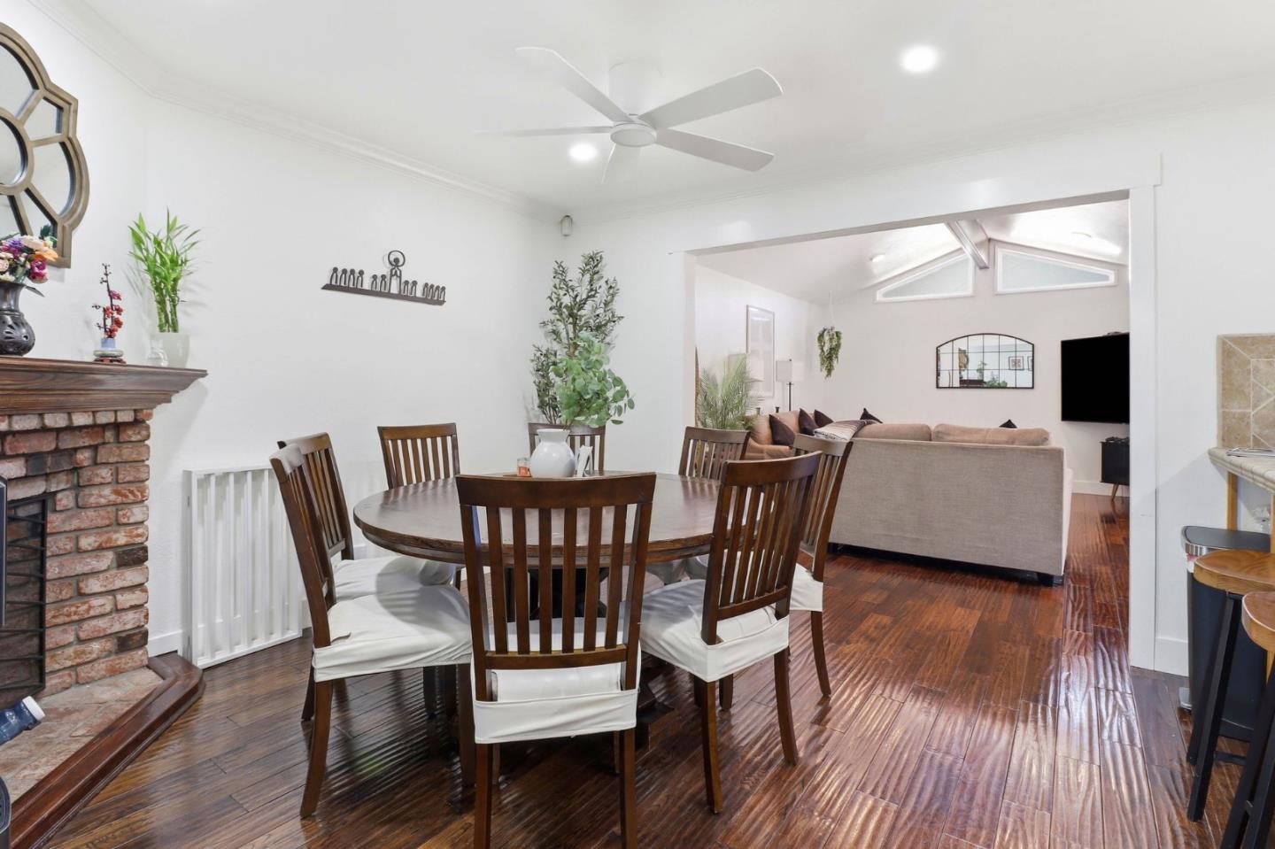 Detail Gallery Image 15 of 36 For 4724 Mendoza Ave, San Jose,  CA 95111 - 4 Beds | 3 Baths