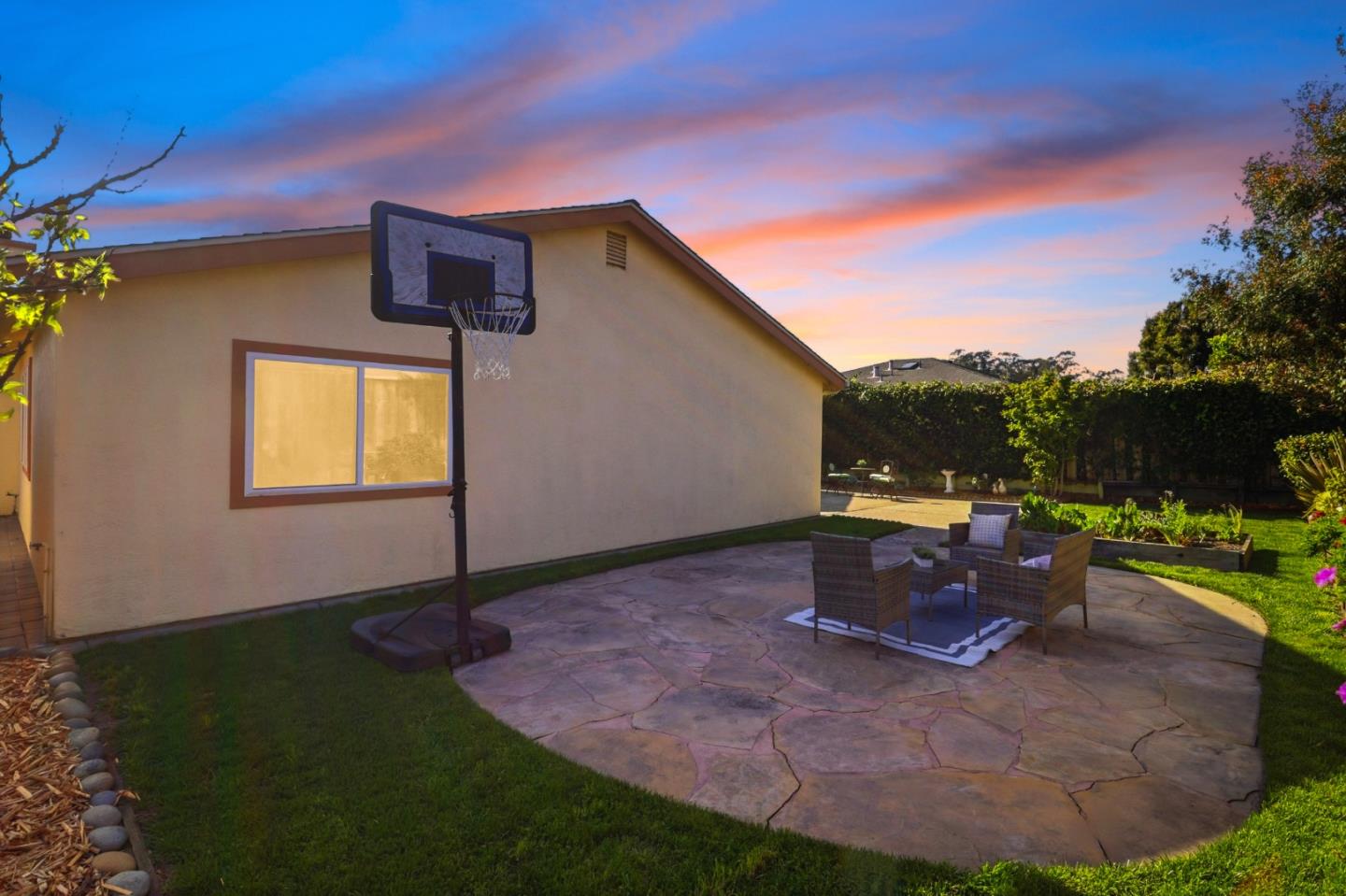 Detail Gallery Image 36 of 37 For 1527 Hawser Ln, Half Moon Bay,  CA 94019 - 3 Beds | 2 Baths