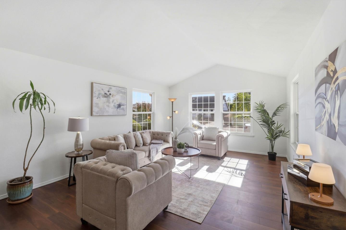 Detail Gallery Image 6 of 37 For 1527 Hawser Ln, Half Moon Bay,  CA 94019 - 3 Beds | 2 Baths