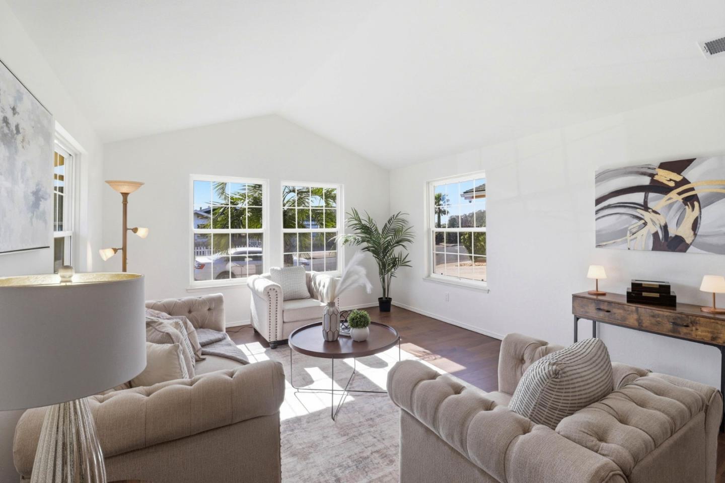 Detail Gallery Image 7 of 37 For 1527 Hawser Ln, Half Moon Bay,  CA 94019 - 3 Beds | 2 Baths