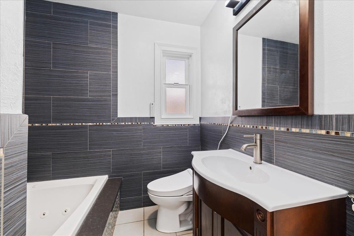 Detail Gallery Image 25 of 69 For 3817 Martin Dr, San Mateo,  CA 94403 - 3 Beds | 2 Baths