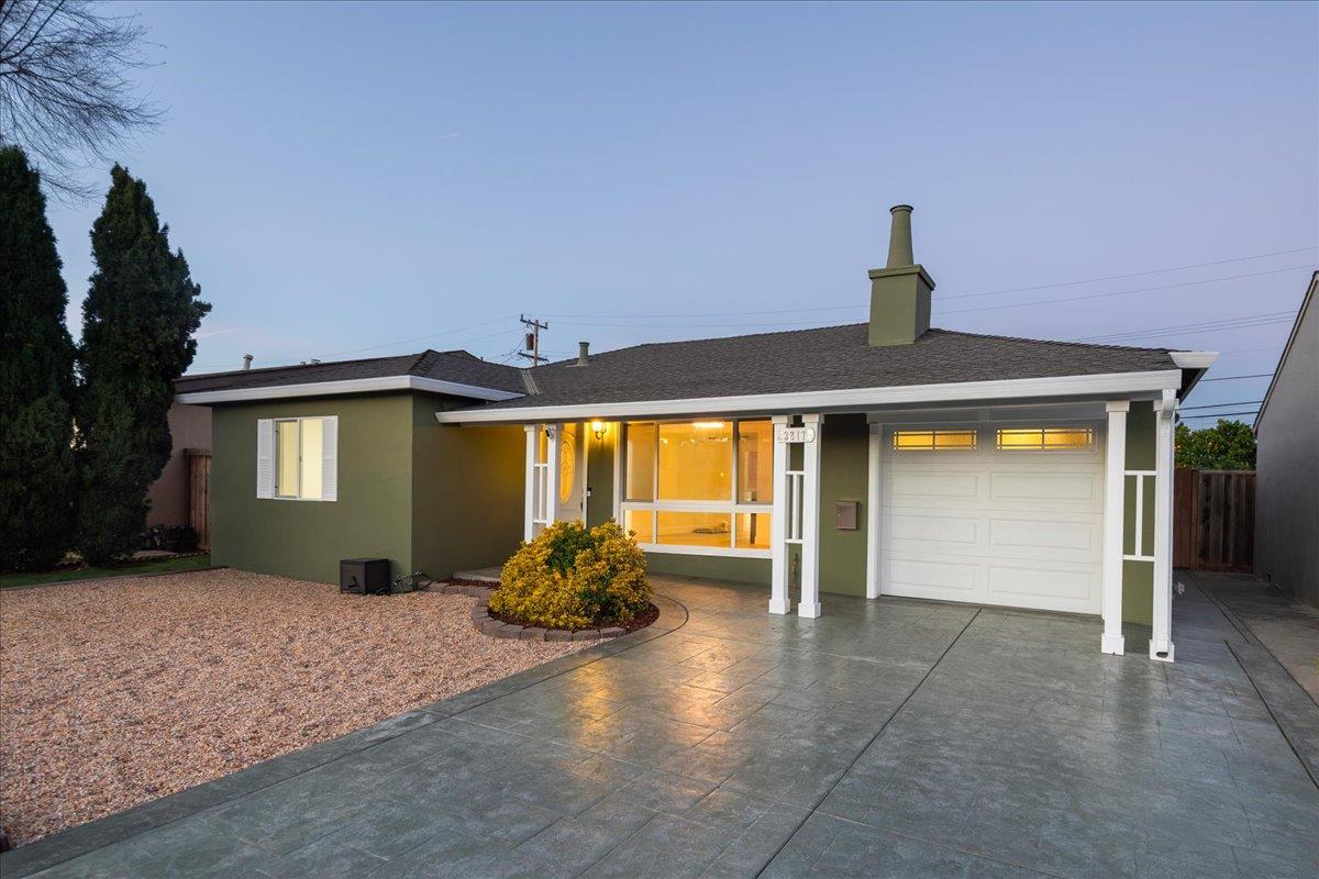 Detail Gallery Image 3 of 69 For 3817 Martin Dr, San Mateo,  CA 94403 - 3 Beds | 2 Baths