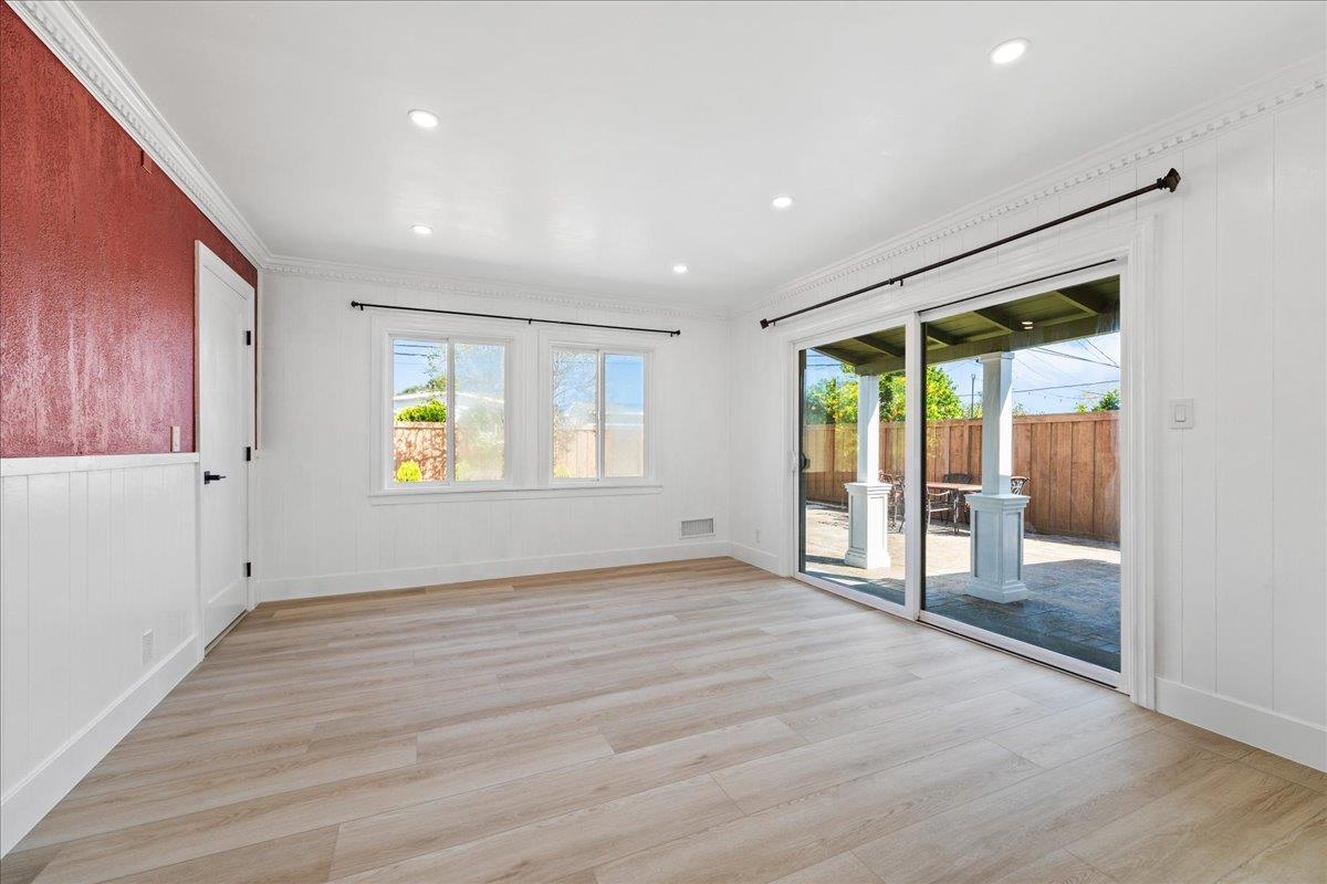 Detail Gallery Image 34 of 69 For 3817 Martin Dr, San Mateo,  CA 94403 - 3 Beds | 2 Baths