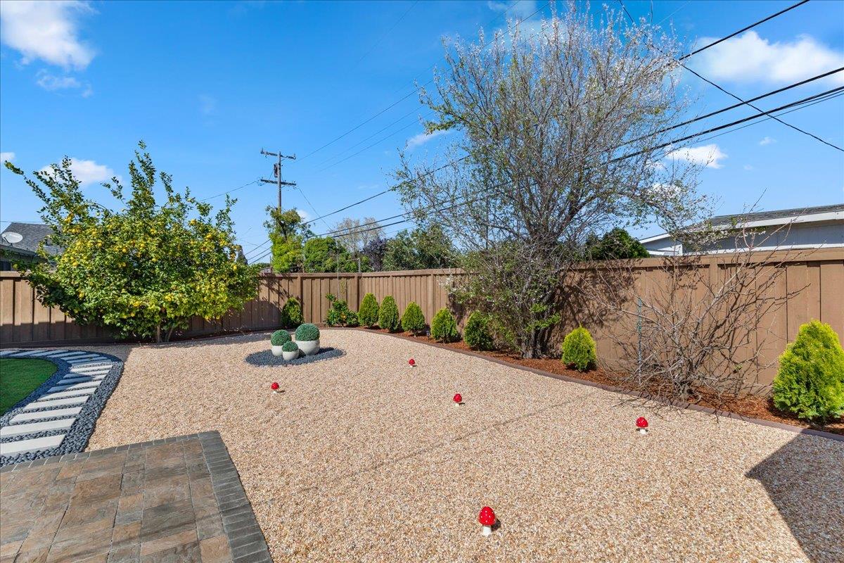 Detail Gallery Image 44 of 69 For 3817 Martin Dr, San Mateo,  CA 94403 - 3 Beds | 2 Baths