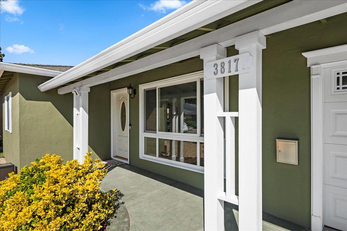 Detail Gallery Image 7 of 69 For 3817 Martin Dr, San Mateo,  CA 94403 - 3 Beds | 2 Baths
