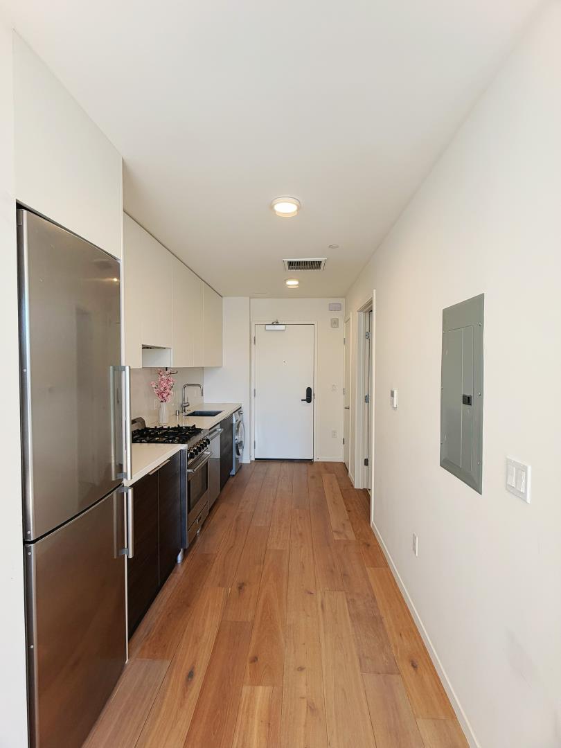 Detail Gallery Image 4 of 21 For Bush St,  San Francisco,  CA 94109 - 0 Beds | 1 Baths