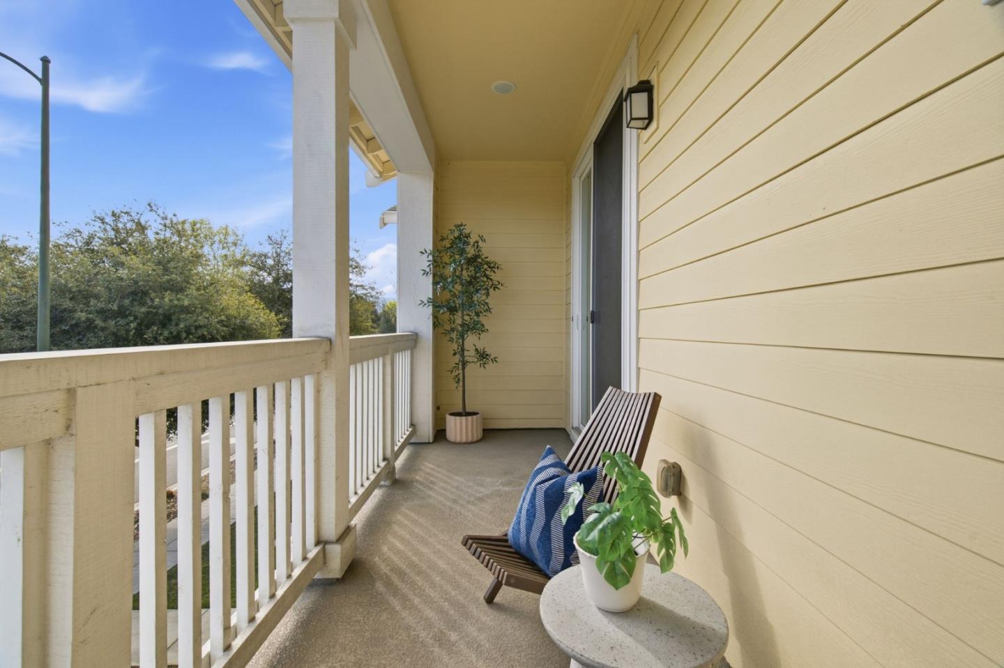 Detail Gallery Image 35 of 60 For 394 Circuit, Mountain View,  CA 94043 - 3 Beds | 2 Baths